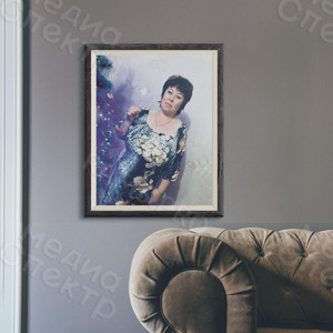 Фотокартина на холсте 30х40см «Дама у новогодней ёлки» — фото 3