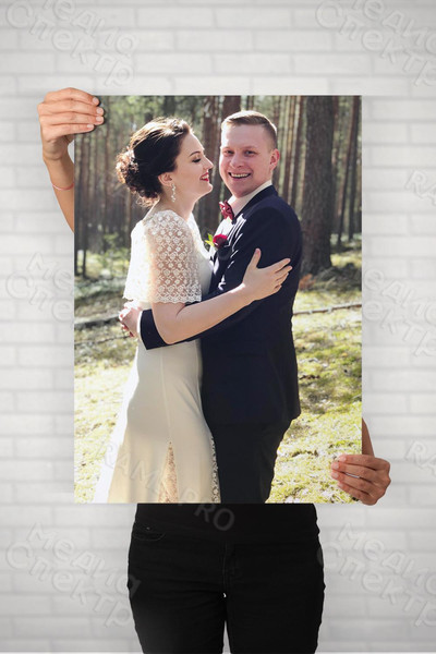 Фотокартина на холсте 40х60см «Молодые на лесной поляне» — фото