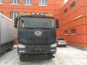 Брендирование наклейками автотранспорта ДОСААФ РОССИИ «Самосвал FAW J6 CA3310» — фото 1