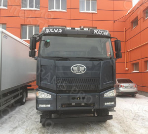 Брендирование наклейками автотранспорта ДОСААФ РОССИИ «Самосвал FAW J6 CA3310» — фото 2