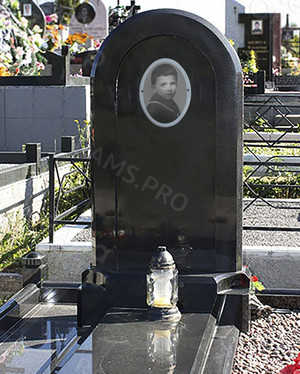 Реставрация портрета мальчика на фотокерамике для памятника — фото 5