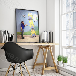 Фотокартина на холсте 40х50см «Девушка с миньонами» — фото 2