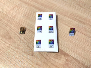 Значок с логотипом студии танцев «Арт Квадрат» — фото 4