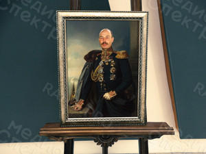 Фотокартина-монтаж на холсте 60х80см «Генерал с накидкой» — фото 1