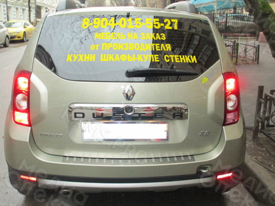 Наклейка на автостекло «Мебель на заказ» — фото