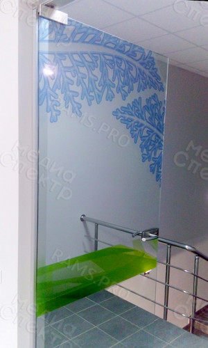 Наклейки в фитнес-клубе My Fit м/р Южный «Зимние узоры 2018» — фото 4