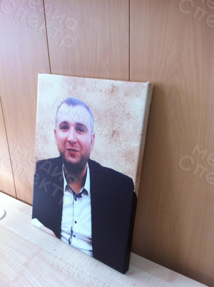 Фотокартина на холсте 30х40см «Мужчина в пиджаке» — фото 2