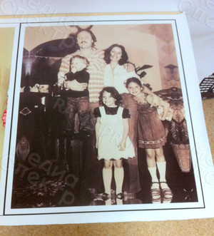 Фотокартина на холсте 40х50см «Большая дружная семья» — фото 1