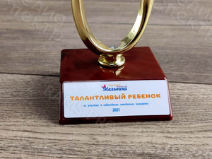 Наклейки на кубки для детского клуба «Мальвина» — фото 2